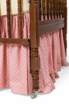Mid Century American Turned Spindle Lacquered Wood Baby Crib - 4668977