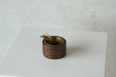 Mid Century Ashtray in Leather and Patinated Brass 1960s - 4582739