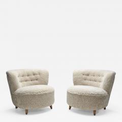 Mid Century Danish Cabinetmaker Lounge Chairs in Sheepskin Denmark ca 1950s - 1987544