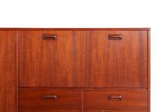 Mid Century Danish Modern Bar Cabinet Classic 1960s Scandinavian Design - 4283472