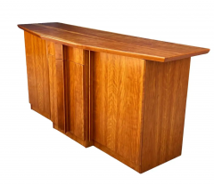 Mid Century Danish Modern Credenza or Cabinet in Cherry Wood - 2592044