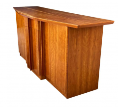 Mid Century Danish Modern Credenza or Cabinet in Cherry Wood - 2592045