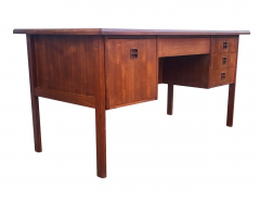 Mid Century Danish Modern Double Sided Executive Desk in Teak - 2547834