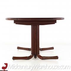 Mid Century Danish Rosewood Expanding Dining Table with 2 Leaves - 3691384