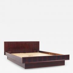 Mid Century Danish Rosewood Queen Platform Bed - 3848690