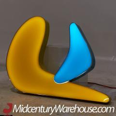 Mid Century Fiberglass Art Wall Light - 3692192