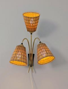 Mid Century Finnish Design Wall Lamp in Brass Wooden Slatted Shades 1950s - 4472710