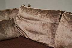 Mid Century Folding Down Knole Sofa in Velvet and Brass 1960s - 4468571