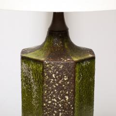 Mid Century Green Umber Ceramic Lava Glaze Table Lamp w Antiqued Fittings - 3861369