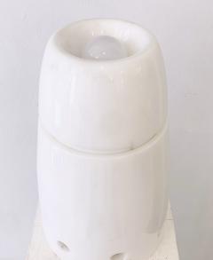 Mid Century Marble Table Lamp in White - 2728595