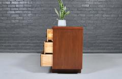 Mid Century Modern 3 Drawer Dresser w Bowtie Handles - 4735552