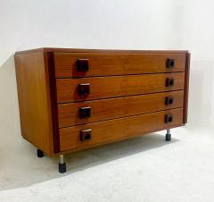 Mid Century Modern Chest of Drawers with Square Handles - 2787099