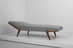 Mid Century Modern Daybed - 1366507