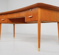 Mid Century Modern Desk with Leather Top Italy 1940s - 3738185