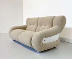 Mid Century Modern Italian Sofa in Beige Boucle - 3245635