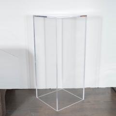 Mid Century Modern Minimalist Volumetric Rectangular Translucent Lucite Pedestal - 1560291