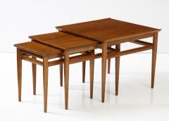 Mid Century Modern Nesting Tables By Heritage  - 2944045