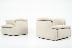 Mid Century Modern Pair of Armchairs New Upholstery - 4213095