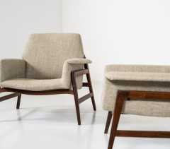 Mid Century Modern Pair of Armchairs in the style of Gianfranco Frattini Italy - 3596937