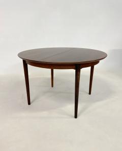 Mid Century Modern Round Extendable Dining Table - 3039249