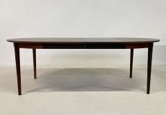 Mid Century Modern Round Extendable Dining Table - 3039250