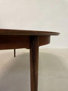 Mid Century Modern Round Extendable Dining Table - 3039252