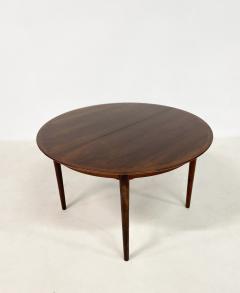 Mid Century Modern Round Extendable Dining Table - 3039256