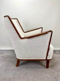 Mid Century Modern Scandinavian Lounge Chair in Mahogany Frame Boucl  - 3382065