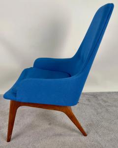 Mid Century Modern Scandinavian Walnut Barrel Armchair in Blue Upholstery - 3494003