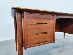 Mid Century Modern Scandinavian Wooden Desk - 2964390
