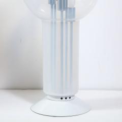 Mid Century Modern Sculptural Opalescent Glass Table Lamp - 1866102