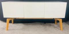 Mid Century Modern Style White Lacquered Sideboard Credenza or Cabinet - 2865150