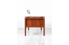 Mid Century Modern Teak Desk - 3104940