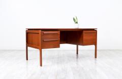 Mid Century Modern Teak Desk - 3104942