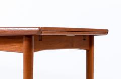 Mid Century Modern Teak Expanding Draw Leaf Dining Table - 3308938