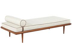 Mid Century Modern Upholstered Daybed Lounger - 3906762