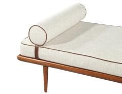 Mid Century Modern Upholstered Daybed Lounger - 3906764