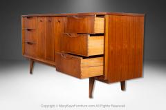 Mid Century Modern Walnut Dresser Sideboard - 3991943