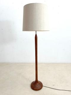 Mid Century Modern Wooden Floor Lamp - 2570429