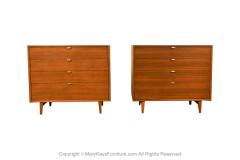 Mid Century Pair of Florence Knoll Chests of Drawers - 3488383