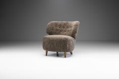 Mid Century Scandinavian Lounge Chair in Sheepskin Scandinavia circa 1950s - 3915488