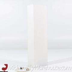 Mid Century White Acrylic Floor Lamp - 3463158