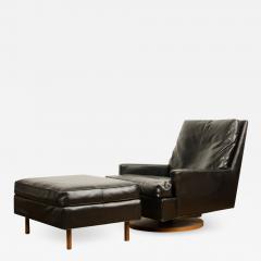 Milo Baughman A Mid Century black leather reclining lounge chair designed by Milo Baughman  - 1802457