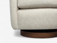 Milo Baughman Milo Baughman Beige Upholstery Walnut Tilt Swivel Chairs USA 1970s - 4331631