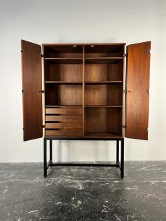 Milo Baughman Milo Baughman Cabinet in Walnut and Black Lacquer for Directional - 3626799