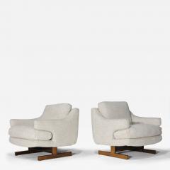 Milo Baughman Milo Baughman Lounge Chairs with T Leg Walnut Base and New Upholstery - 2951833