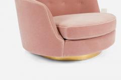 Milo Baughman Milo Baughman Oversized Swivel Lounge Chair - 1092348