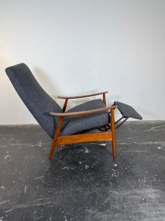 Milo Baughman Milo Baughman Recliner 74 by Thayer Coggin - 4117104