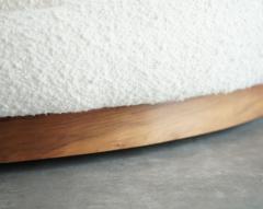 Milo Baughman Milo Baughman Satellite Chaise Lounge in Boucle and Walnut C 1970s - 4581910