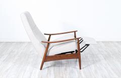 Milo Baughman Milo Baughman Sculpted Walnut Reclining Chair for Thayer Coggin - 2937394